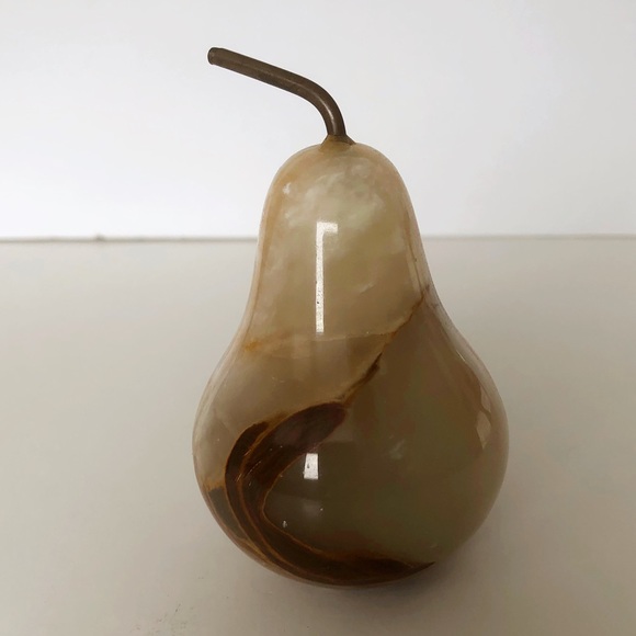 Vintage Onyx Marble stone Pear paperweight - Picture 5 of 8